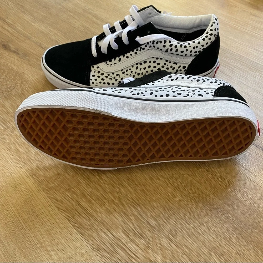 Vans Old Skool Dalmatian Low Tops White and Black - Picture 3 of 9